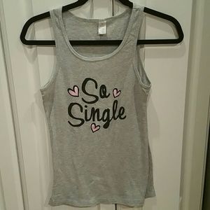 ,💥Grey "So Single" Tank Top XL. C004